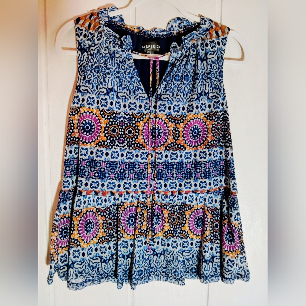 LIKE NEW!! Harper 241 Multicolor Patterned Sleeveless Blouse. Size S